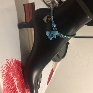 Beautiful ankle bracelet.